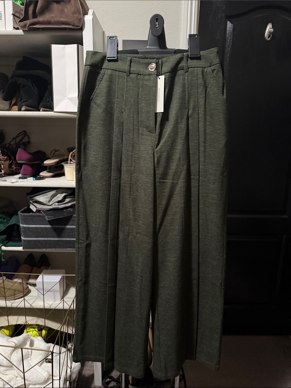 Commense Pleated Wide-Leg Pants